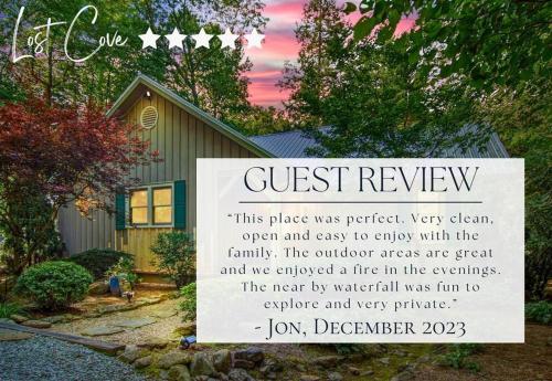 Riverfront Retreat: Sauna, Private Forest, 6 Falls in Cashiers, USA