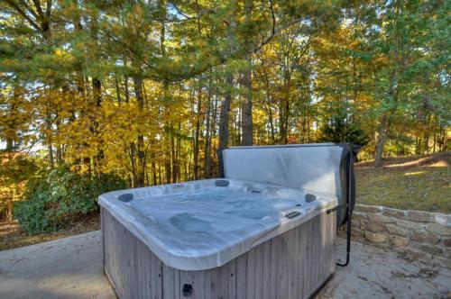 Rock Ledge Farms in Morganton, USA