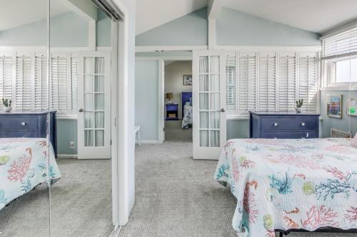 Newly Renovated Beach Escape with Resort Amenities! - image 11