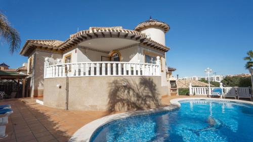 Amazing villa ideal for golf or family holidays