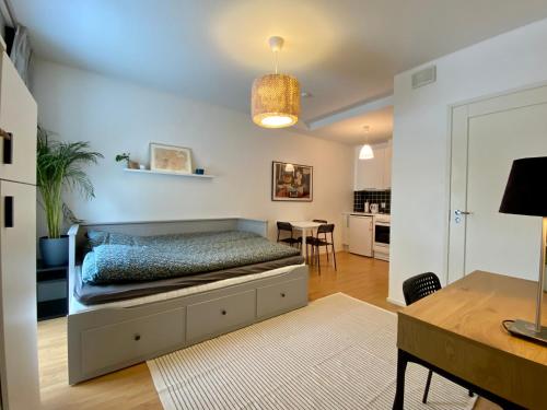 Tranquil studio near nature, free parking& wifi, Helsinki