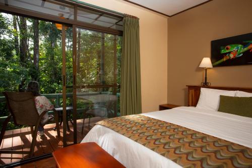 Standard Room + Waterfall image 10