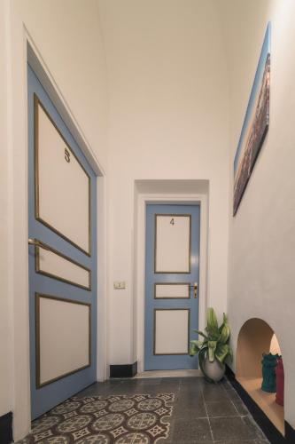 Voilà Rooms Guest House Room Type - Standard Queen Room
