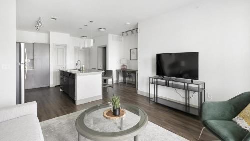Landing Modern Apartment with Amazing Amenities ID1802X98 in Haltom City, USA