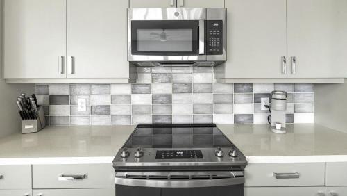 Landing Modern Apartment with Amazing Amenities ID1802X54 in Austin, USA