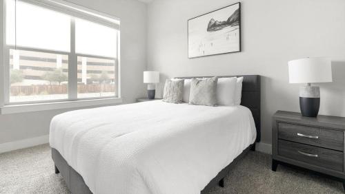Landing Modern Apartment with Amazing Amenities (ID1802X54) Landing Modern Apartment with Amazing Amenities (ID1802X54)