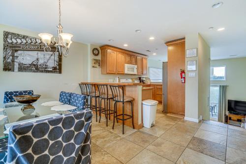 Atlantic City Bayfront Retreat with Private Dock! in Atlantic City, USA