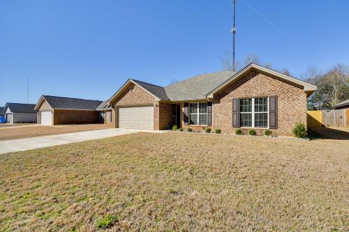 Prattville Home with Fire Pit - 2 Mi to Downtown!