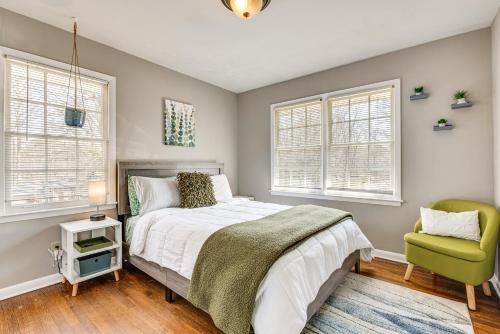 Atlanta Home with Movie Projector and Basketball Hoop!