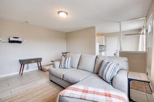 Convenient Joshua Tree Apartment - Walk to Town! in Joshua Tree, USA