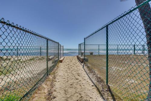 Ewa Beach Apartment w/ Beach Gear ~ 1 Mi to Ocean! - Tap to explore photos