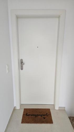 入口, BeMa Apartments Hallstadt - ruhig, zentral mit Balkon in unmittelbarer Nähe zu Bamberg - One (BeMa Apartments Hallstadt - ruhig, zentral mit Balkon, mit Parkplatz und in Nahe von Bamberg - AS5 O) in 哈爾斯塔特