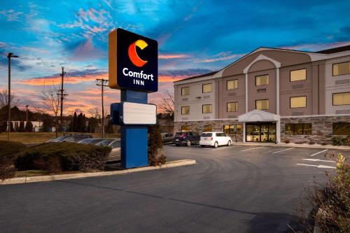 Comfort Inn Bordentown near NJ Turnpike - Hotel - Bordentown