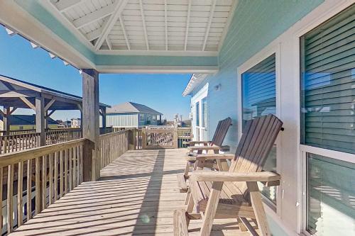 Beachy Breezes in Port Bolivar, USA