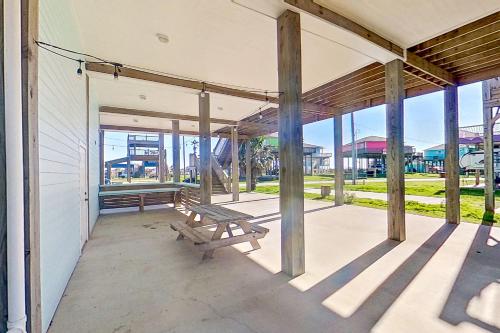 Beachy Breezes in Port Bolivar, USA