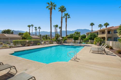 Country Club Comfort in Cathedral City, USA