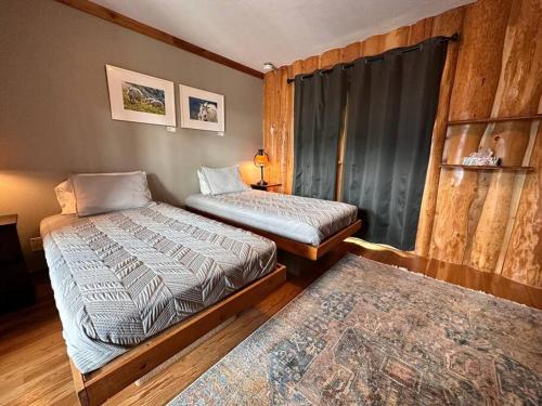 New Denver Lodge New Denver (BC) Canada