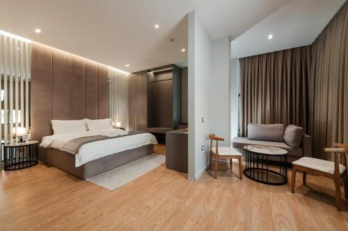 Troci Hotel, Тирана (фото 9)