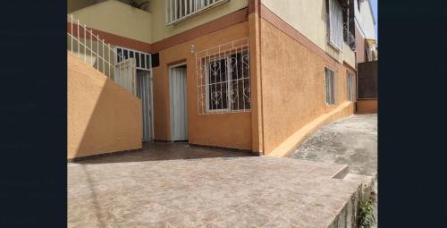 入口, ApartaEstudio en Pereira in 皮瑞拉