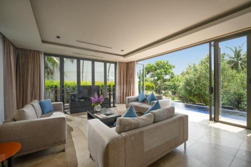 Blue Sky & Villas Beach Resort - 숙소 외관