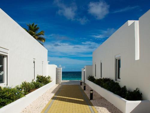 ビーチ, Coral Beach Club Villas & Marina in オイスター ポンド