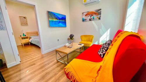 Amazing one bedroom guest house in Los Angeles, USA