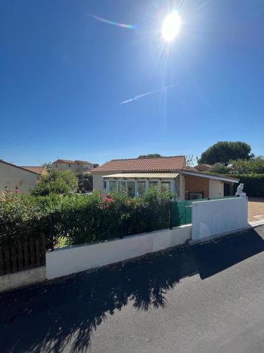 Maison individuelle climatisée à 800 m de la plage - Location saisonnière - Vendres