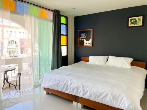 Pim's Bed and Breakfast @ Phuket near British International School Phuket