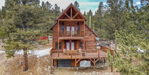 Doty's River Inn is a Peaceful 3bd in Twin Lakes - Collegiate Peaks Wilderness Area, CO