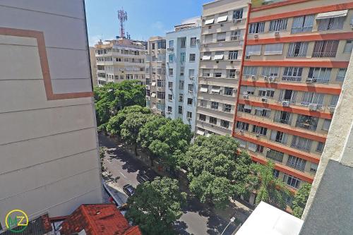 Moderno Apto 3 suites p/ 8 pessoas em Copacabana