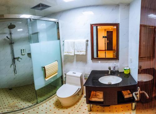 room detail thumbnail 2