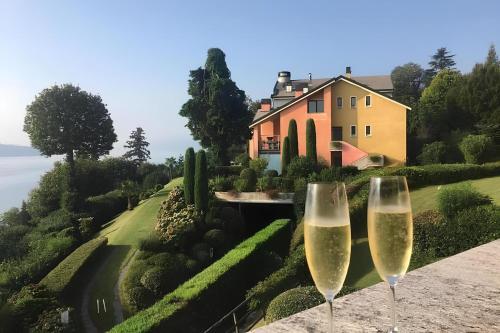  Villa Ada vista lago B102, Ferienwohnung in Ghiffa