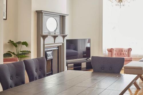 Hidden Treasure Hidden Treasure