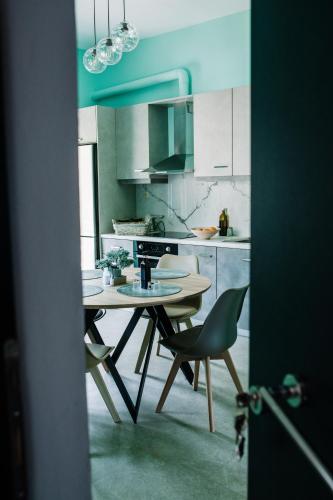 Konatsi Luxury Apartments in พาราเลีย ไทรู