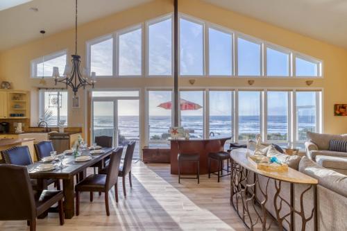 . The Ocean Lounge