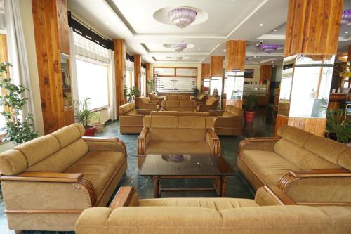 Előcsarnok, Manali Valley Resort in Baror