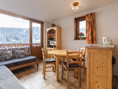 Appartement La Clusaz, 2 pièces, 5 personnes - FR-1-304-33 La Clusaz