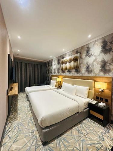 SKY PARK HOTEL Room Type - Standard Family Room