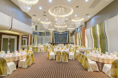 Banquet hall, The Paradiso JK Design Hotel near Nakhonsawan Train Station