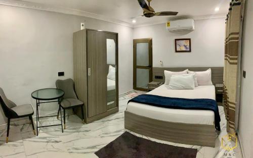 hotel photo