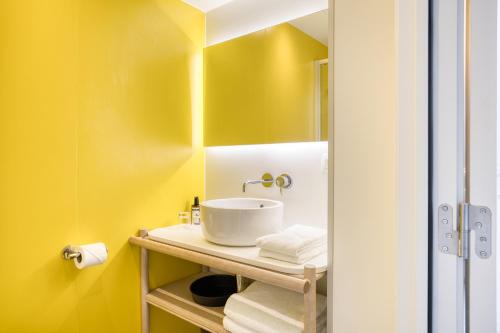 Double Room image 2