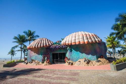 สภาพแวดล้อมโดยรอบ, Pousada Primeira Quadra Da Praia in โนวามิริง