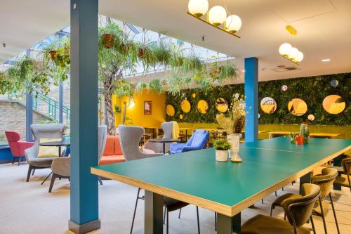 Qbic Hotel Brussels - image 7