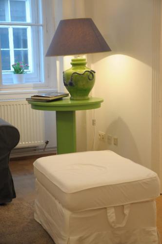 Completely Renovated Apartment Top 16 - Easy Self Check in, Wien (Foto 10)