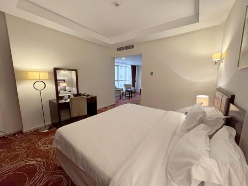 Standard Suite image 5