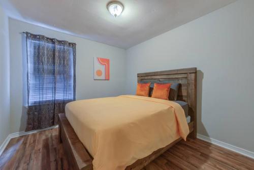 Frenchmen St Townhome, New Orleans