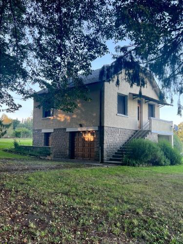 Bruyères, Myrtilles et Monédières en Corrèze, 1 gîte à louer Rilhac-Treignac