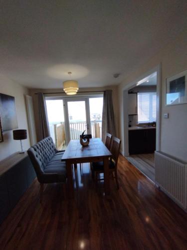 Edinburgh Villa 3 bed Rooms House in Edinburgh - Private parking