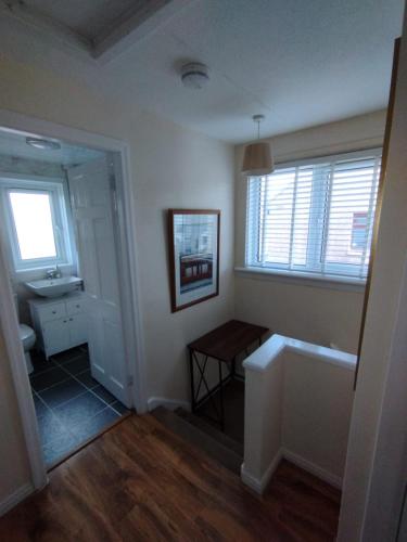 Edinburgh Villa 3 bed Rooms House in Edinburgh - Private parking