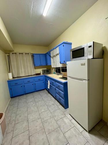 Sea-Renity Hideaway (Studio Apt) in Piggotts
